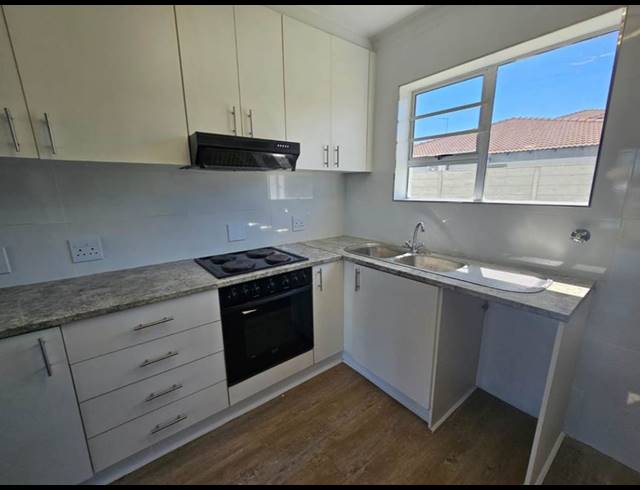 2 bed property to rent in BIG BAY